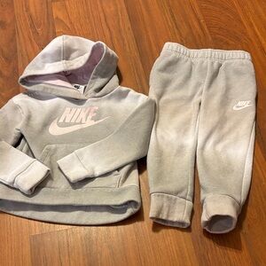 3t Nike Kids Gray Fleece Joggers with Pink Logo Hoodie